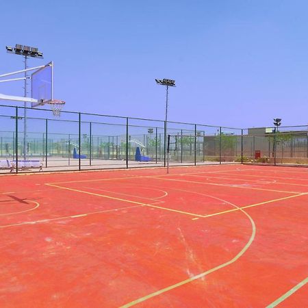 Tolip Gardens Hotel Kairo Exterior foto Basketball court