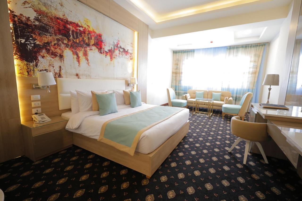Tolip Gardens Hotel Kairo Exterior foto Deluxe Room