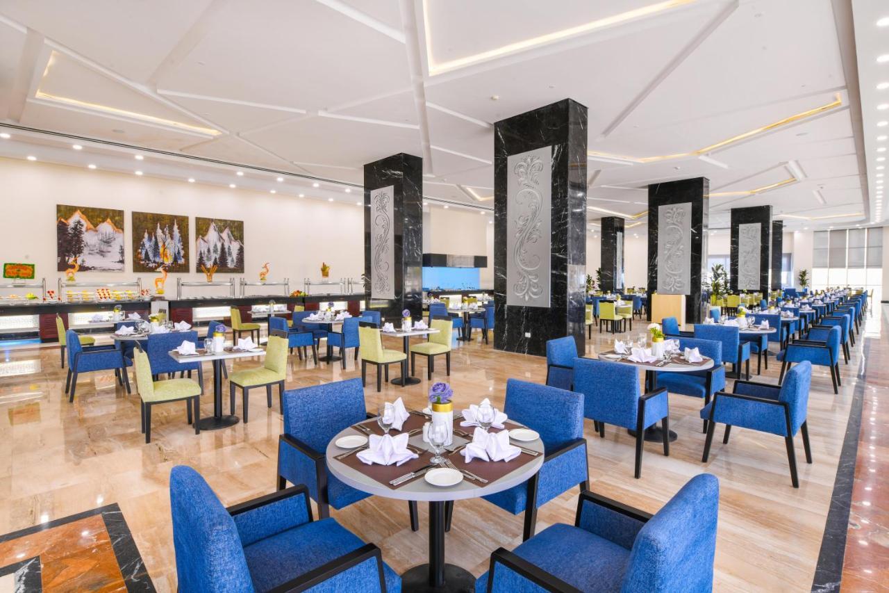 Tolip Gardens Hotel Kairo Exterior foto The restaurant